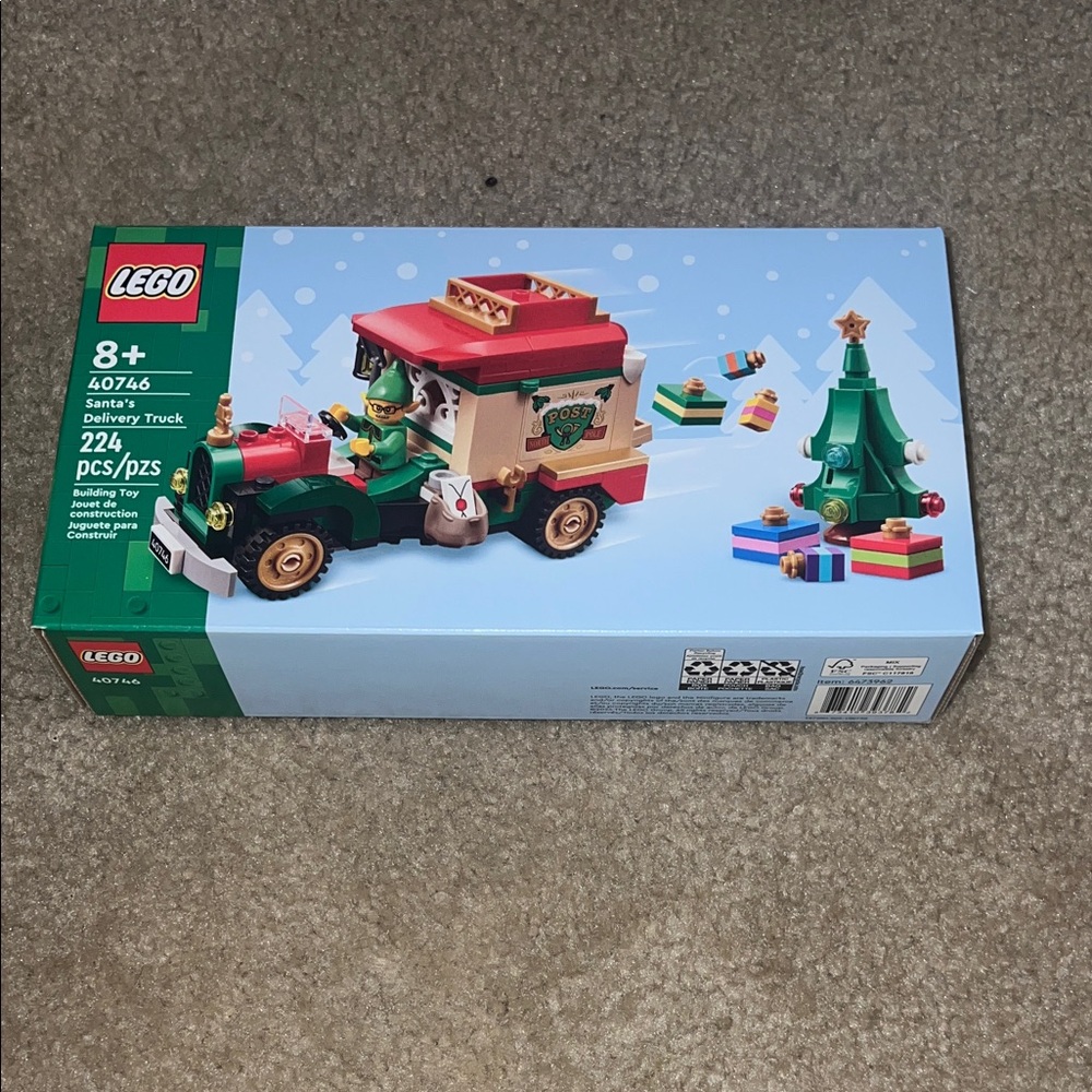 NWT Lego  Santa's Delivery Truck Building Set - Red and Green